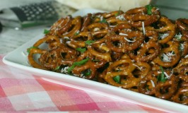 Garlic Parmigiano Snack Pretzels